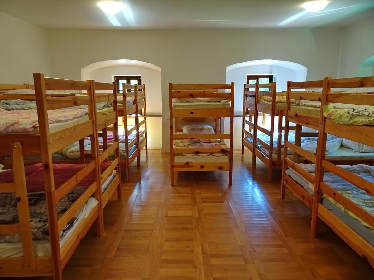Dom Pristava Hotel Jesenice Bagian luar foto